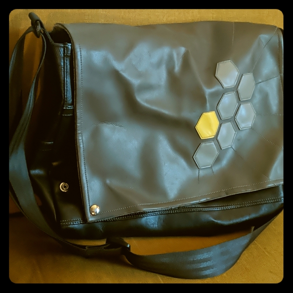 Handmade Leather Messenger Bag